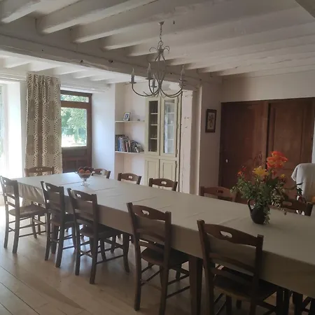 Ferme De La Motte * Le Mesnil-Gilbert